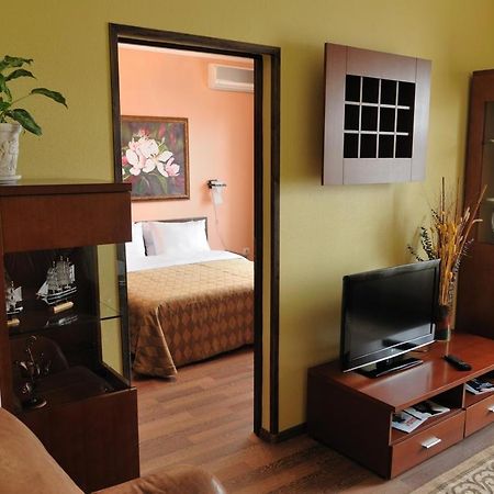 Melrose Hotel รีฟเน ภายนอก รูปภาพ