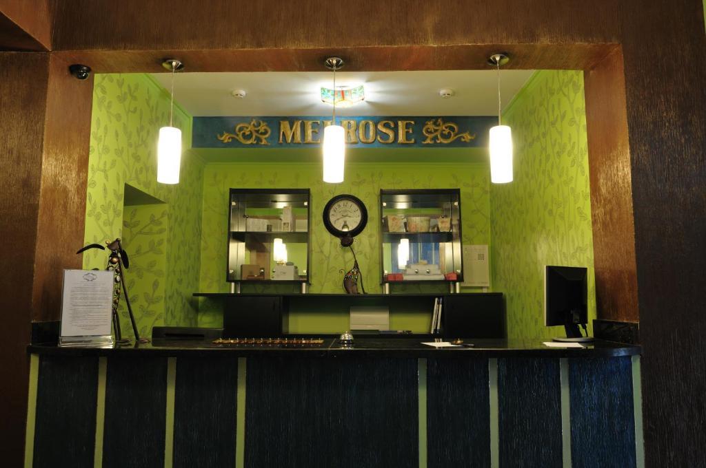 Melrose Hotel รีฟเน ภายนอก รูปภาพ